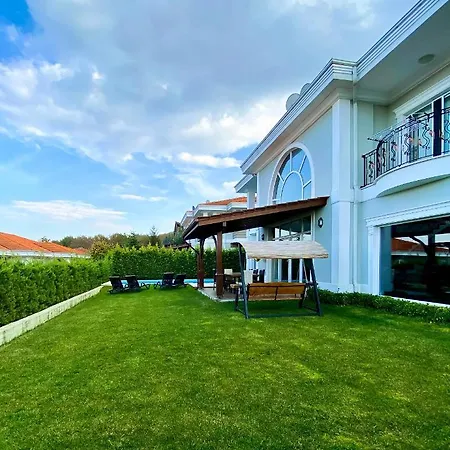 Sunrise Sapanca Villa *